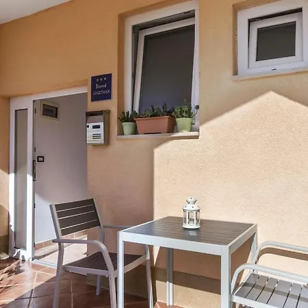 Salis Apartman
